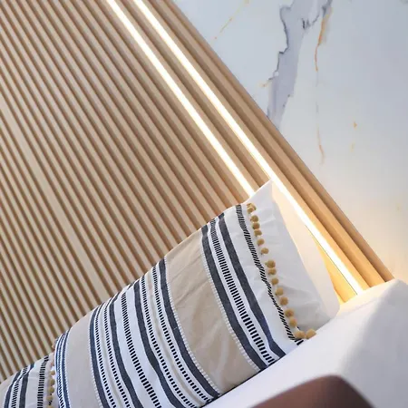 Simply 102 Gazi